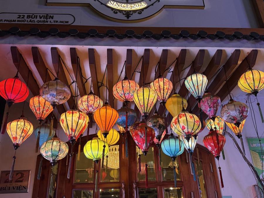 Asia: Experiencing Thailand, Vietnam, Japan & Indonesia in a New Way